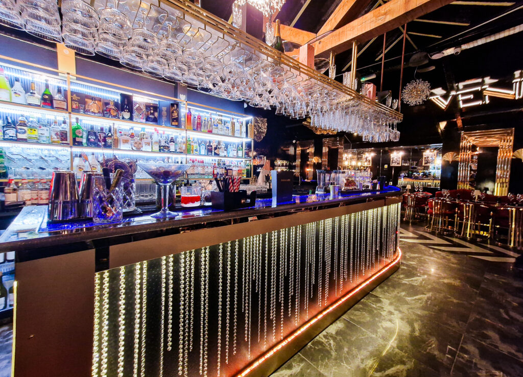 club cocktail bar of paparazzi restaurant Maldon Essex
